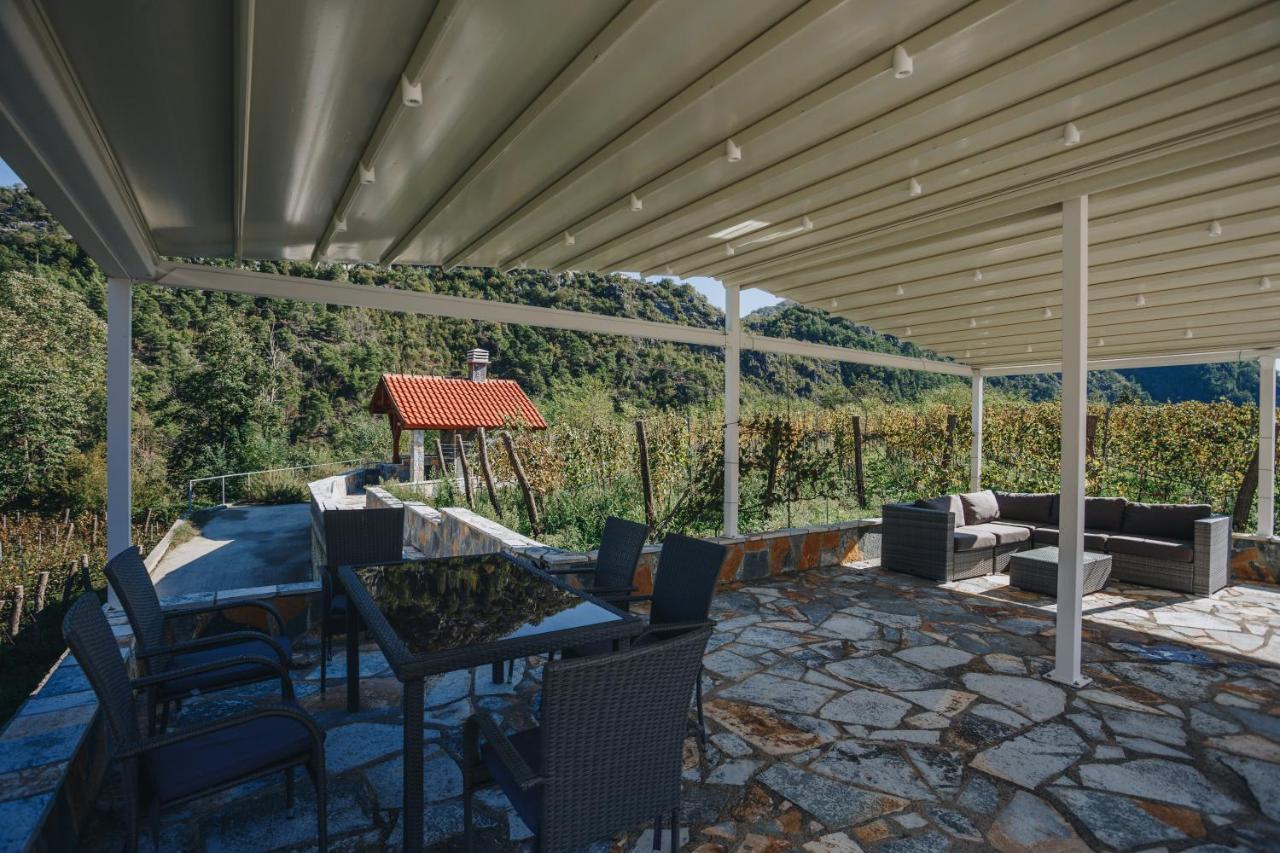 Eco Winery Lipovac Apartments Τσέτινιε Εξωτερικό φωτογραφία