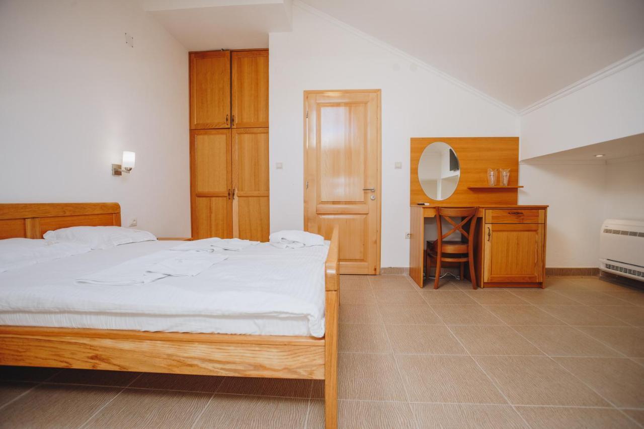 Eco Winery Lipovac Apartments Τσέτινιε Εξωτερικό φωτογραφία