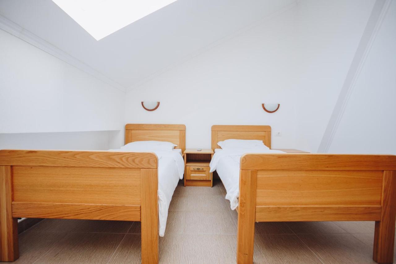 Eco Winery Lipovac Apartments Τσέτινιε Εξωτερικό φωτογραφία