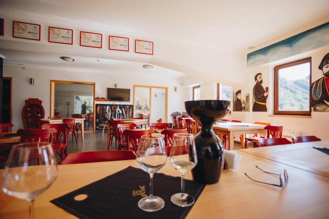 Eco Winery Lipovac Apartments Τσέτινιε Εξωτερικό φωτογραφία